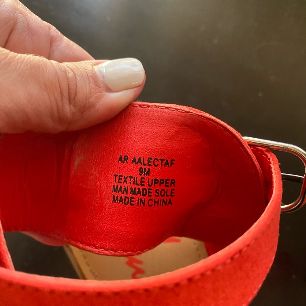 American Rag Red Sandals - Picture 5 of 5